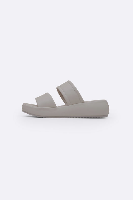 LIGHT BEIGE CLOUD MAMA SLIDES