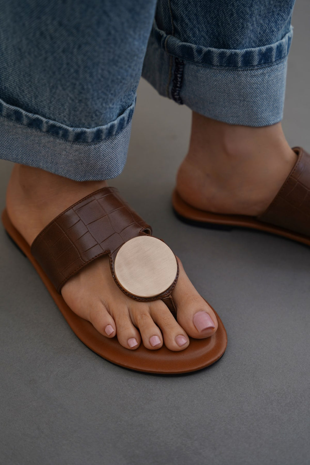 BROWN SOFT SUMMER SLIDES