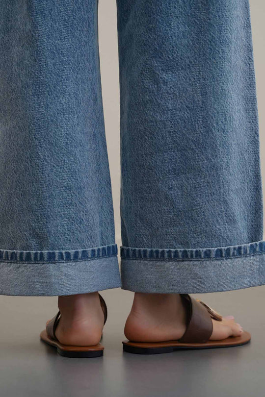 BROWN SOFT SUMMER SLIDES