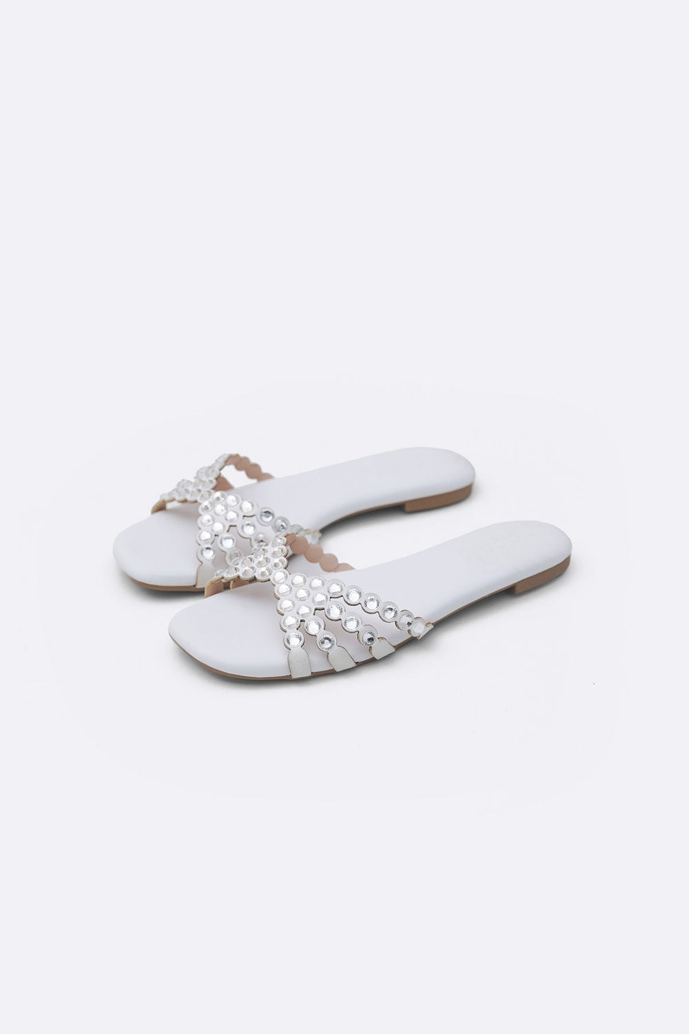 WHITE CUSHIONY PARTY SLIDES