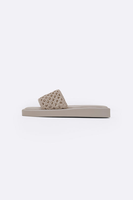 CREAM WEAVE MAMA SLIDES