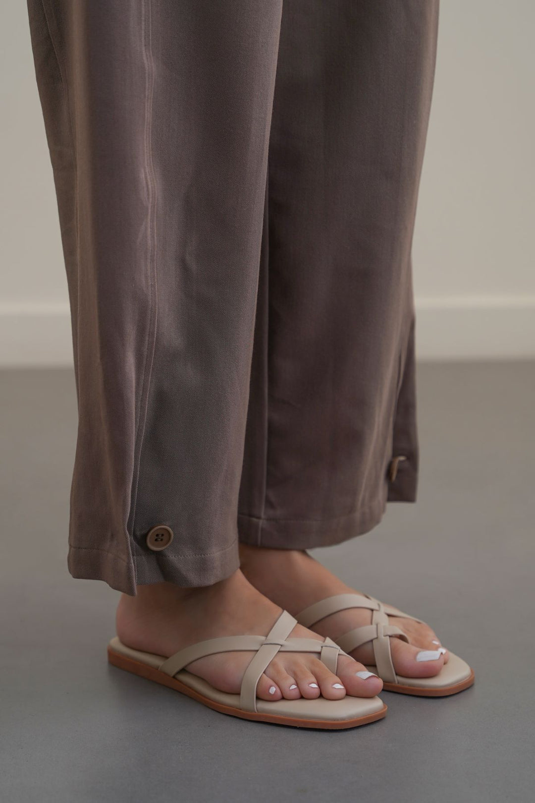 BEIGE RIO TOE SLIDES