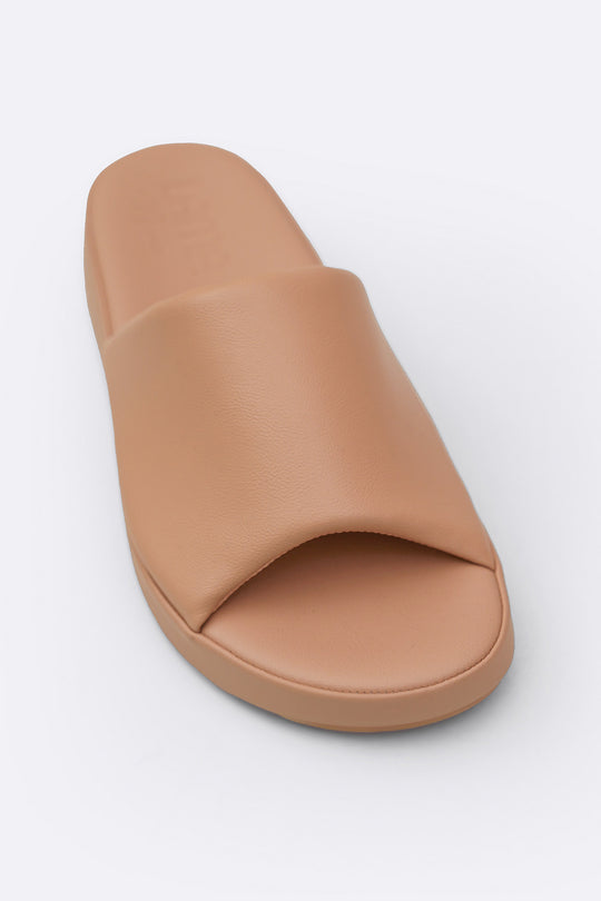 BEIGE PILLOW SOFT MAMA SLIDES
