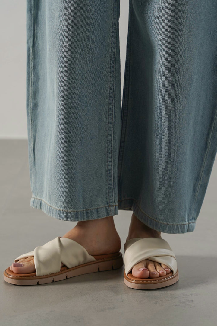 CREAM TIME-OUT MAMA SLIDES