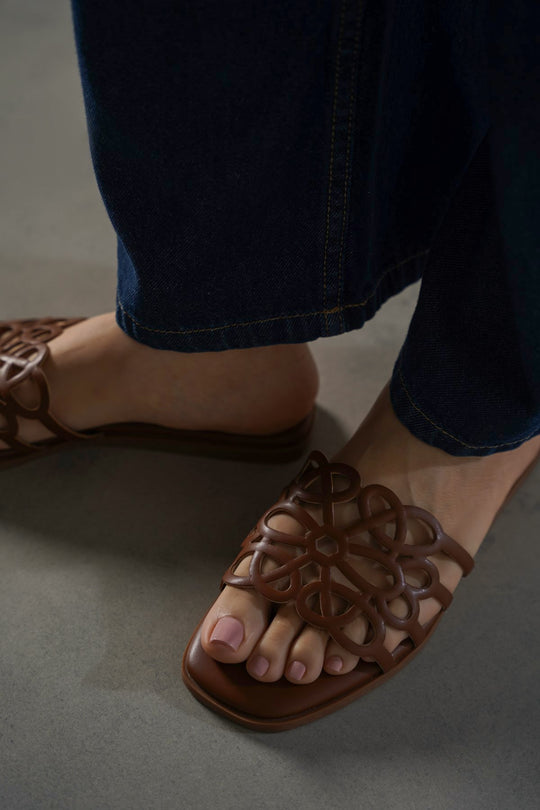TAN SUN LOOP SLIDES