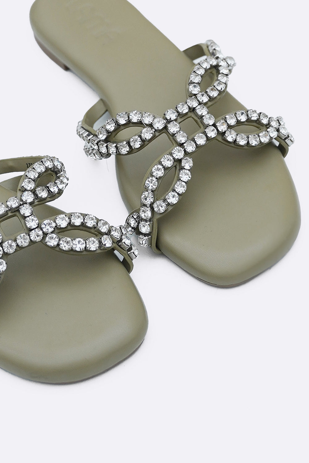 OLIVE CLOVER PARTY SLIDES