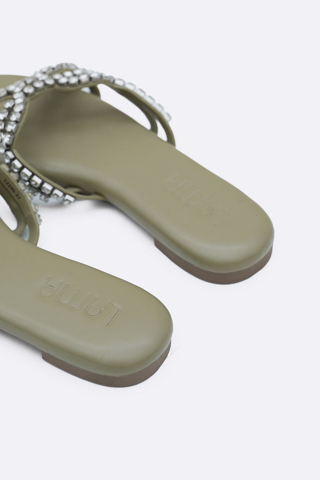 OLIVE CLOVER PARTY SLIDES