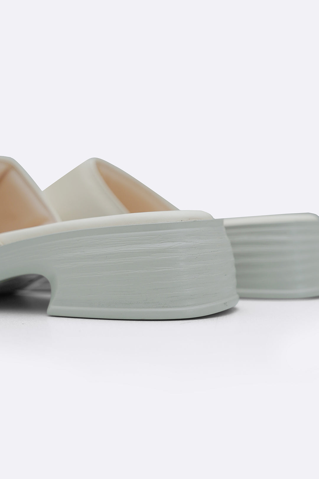 OFF WHITE COMFY EVERYDAY SLIDES