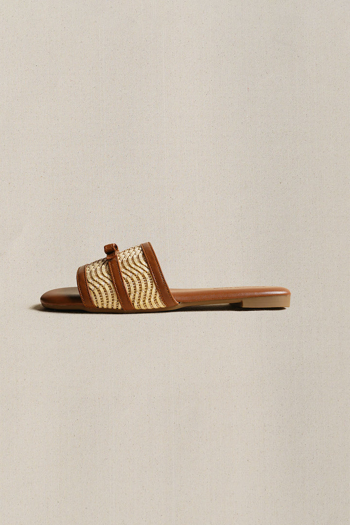 CAMEL KNOT AND WEAVE SLIDES
