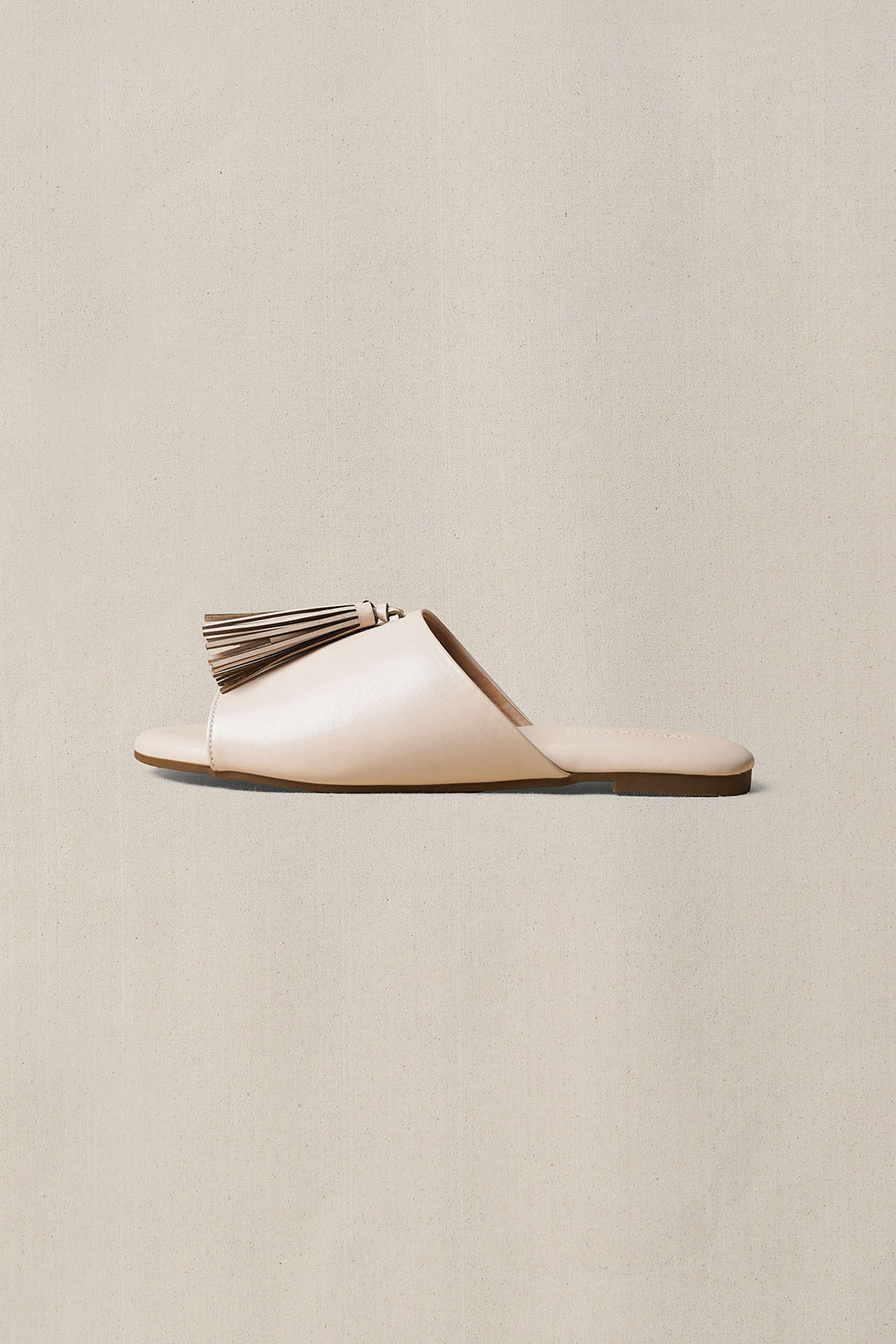 OFF WHITE TROPIC TASSEL SLIDES