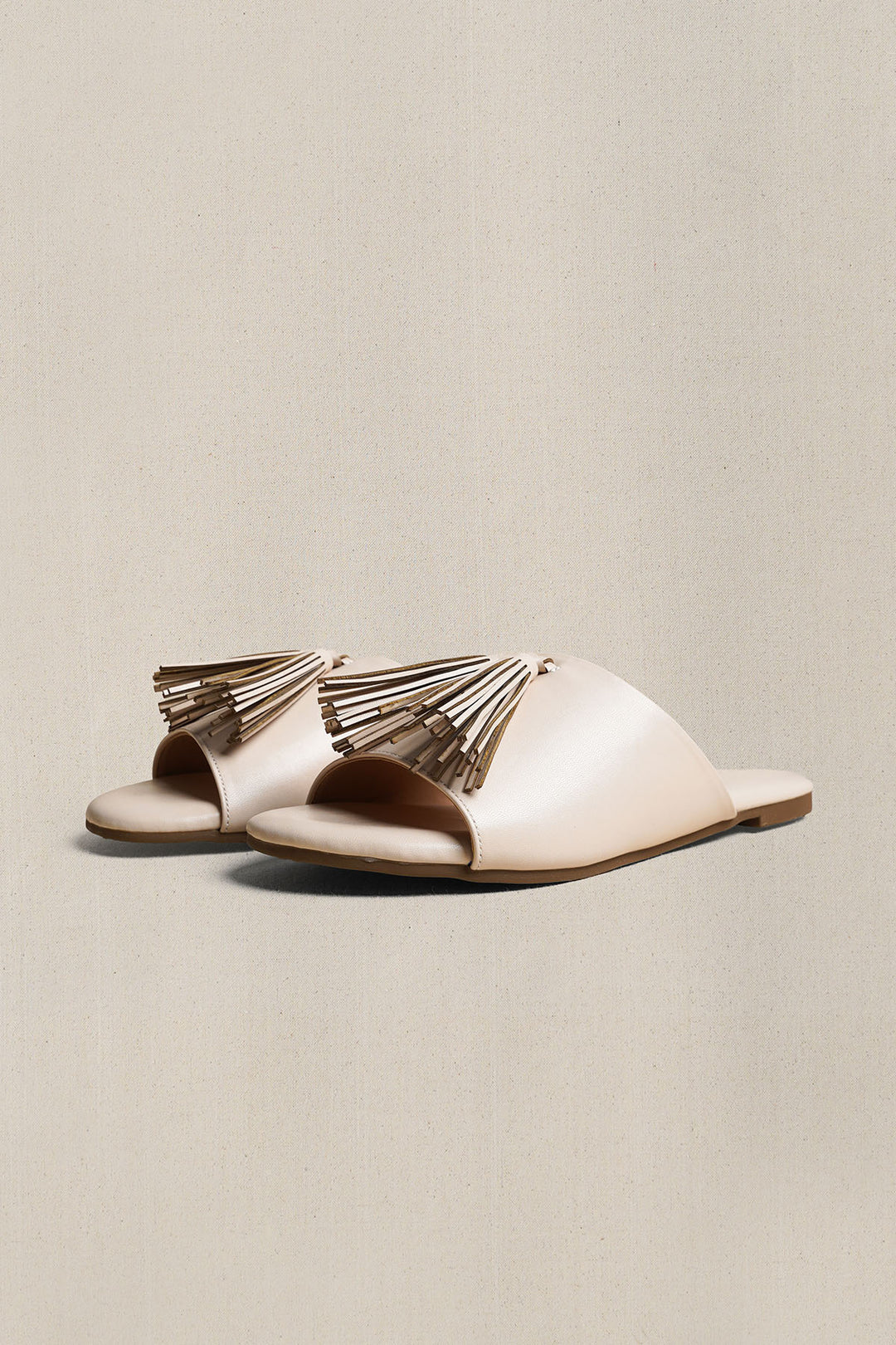 OFF WHITE TROPIC TASSEL SLIDES