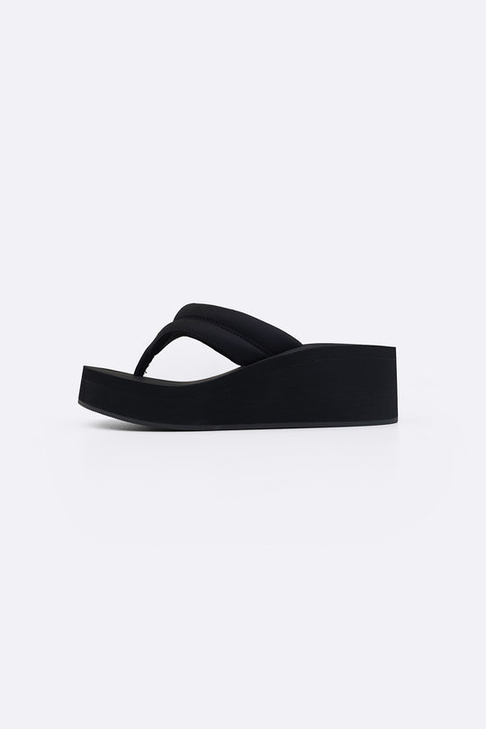 FEATHER WEDGE FLIP FLOPS