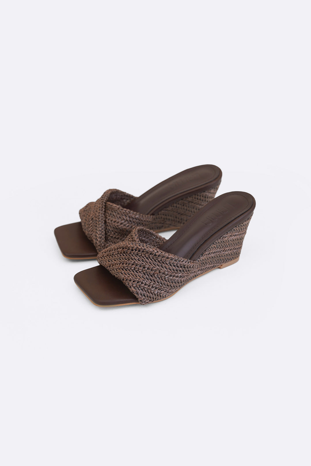 COFFEE ISLA WOVEN WEDGES