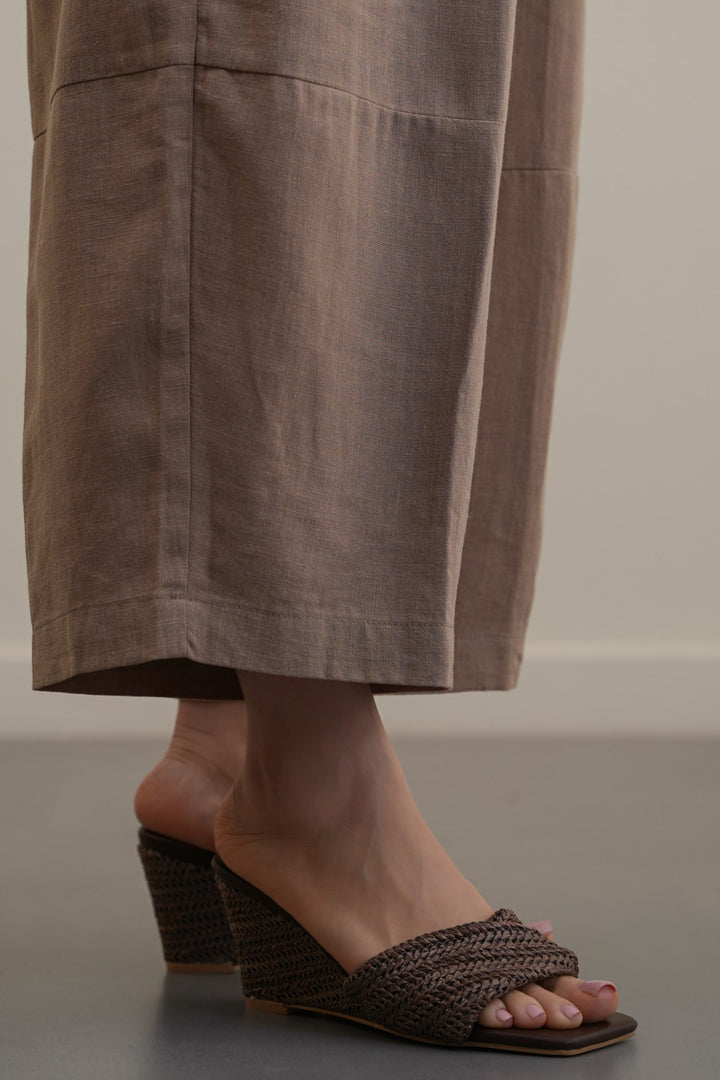 COFFEE ISLA WOVEN WEDGES
