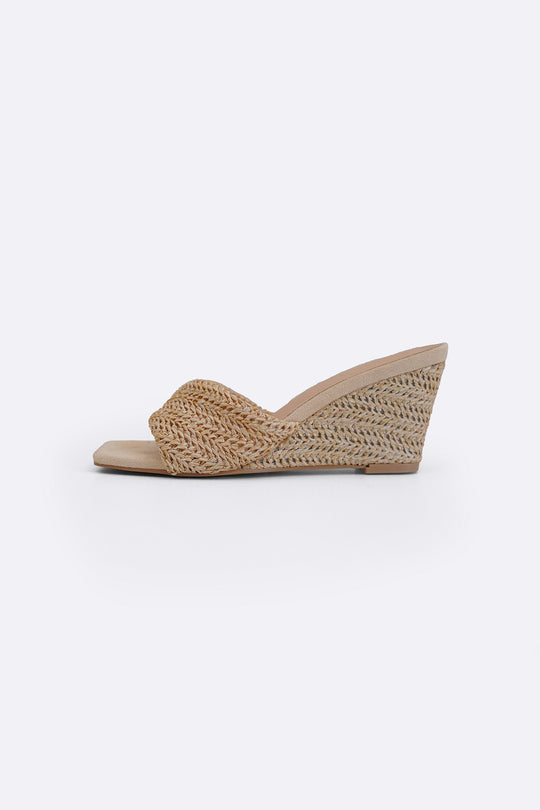 LIGHT BEIGE ISLA WOVEN WEDGES
