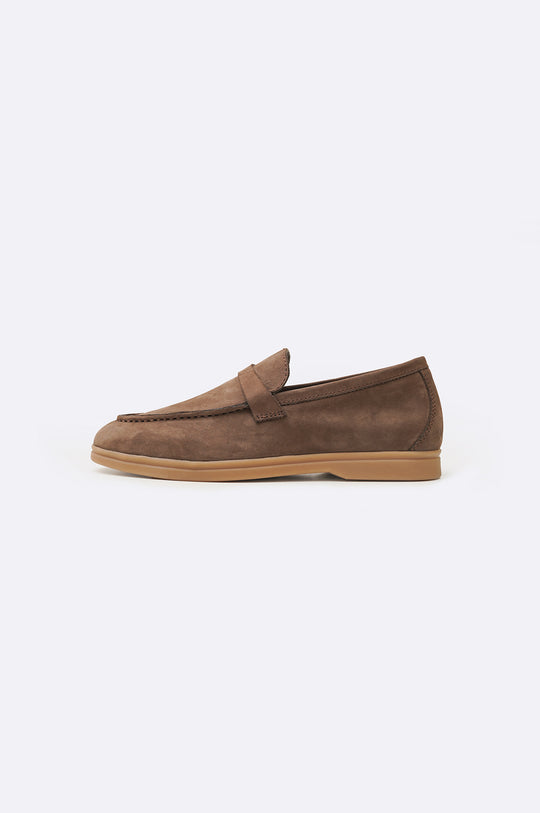 CHOCOLATE CLASSIC LEATHER LOAFERS