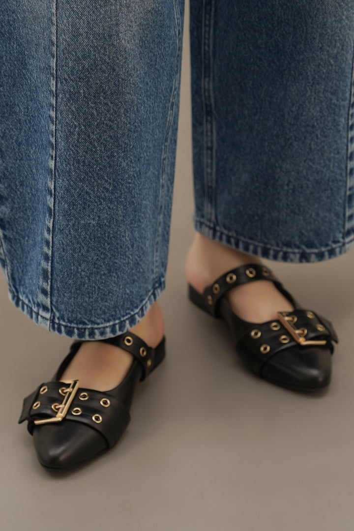 BLACK STATEMENT LEATHER MULES