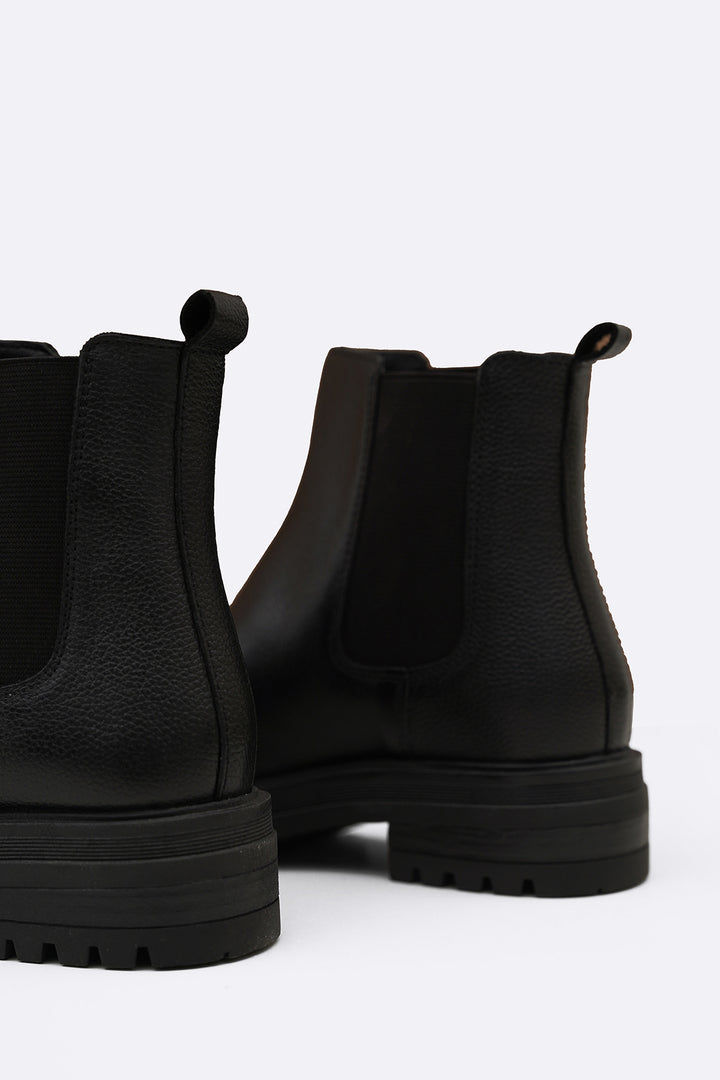 LEATHER CHELSEA BOOTS