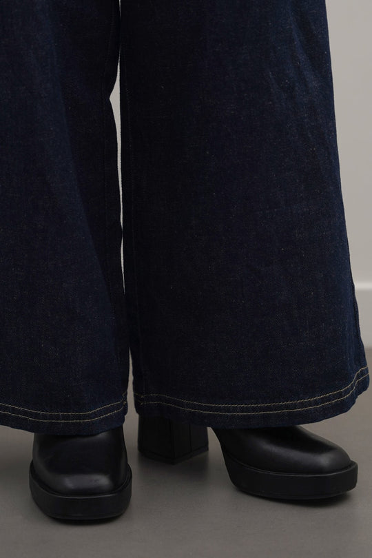 BLACK LEATHER BLOCK BOOTS