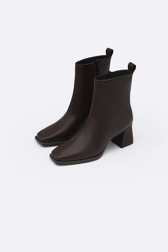 TOP-STITCH LEATHER BOOTS