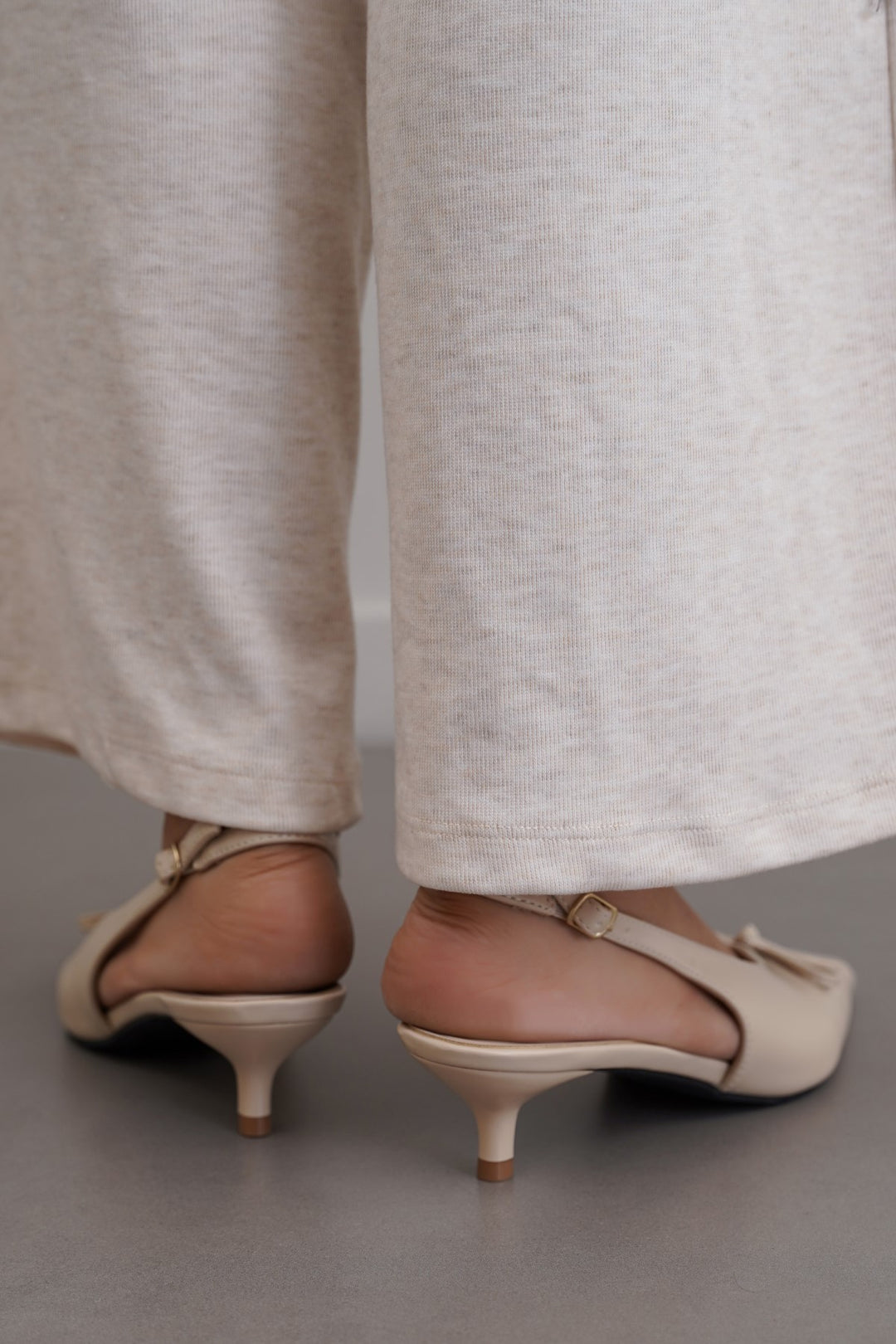 BOW CHARM HEELS