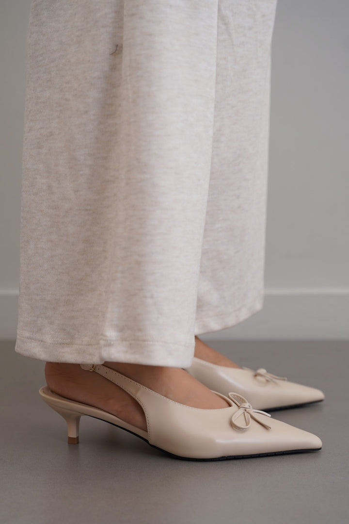 BOW CHARM HEELS