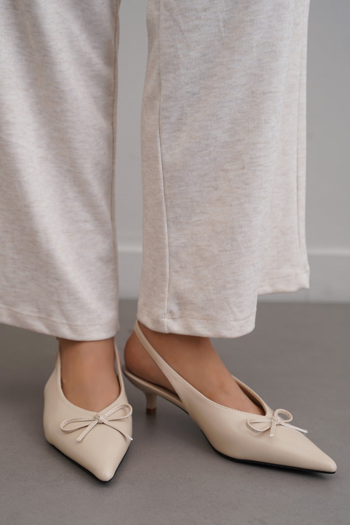 BOW CHARM HEELS