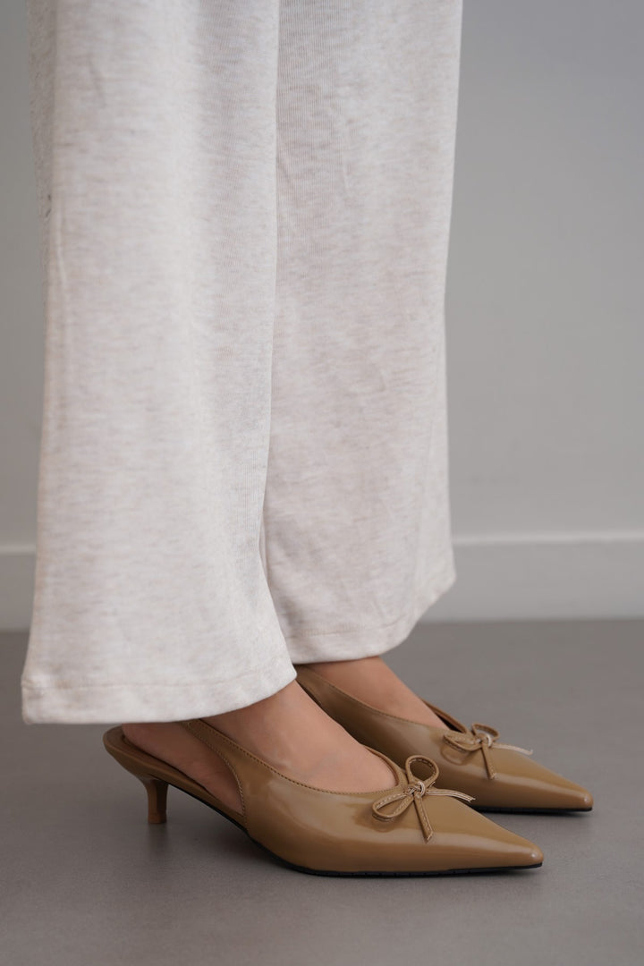 BOW CHARM HEELS