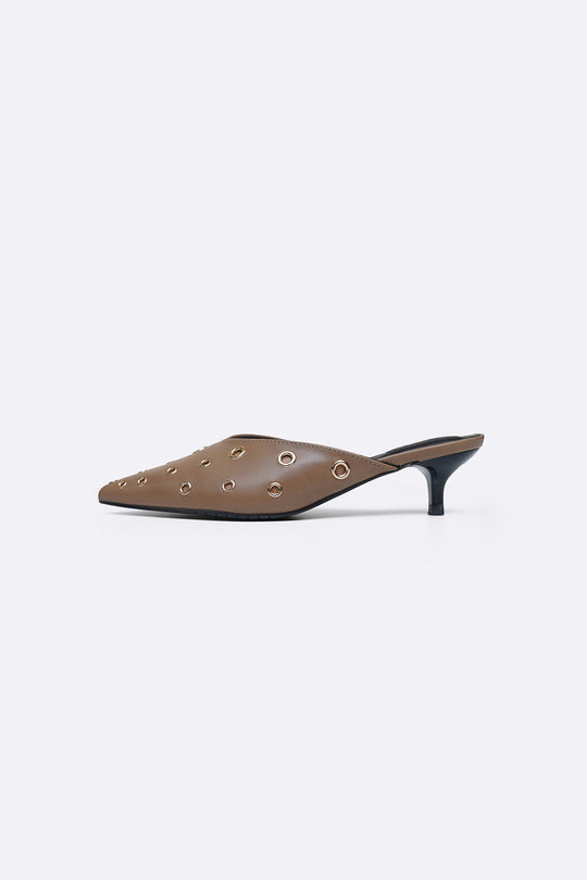 REBEL RIVETS HEELS