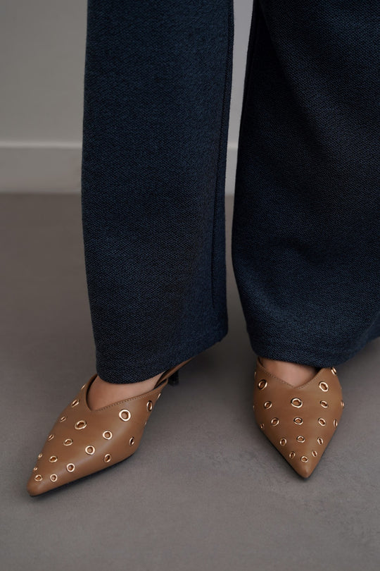 REBEL RIVETS HEELS