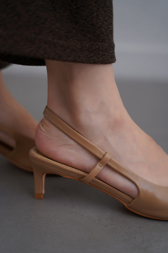 NORA KITTY HEELS