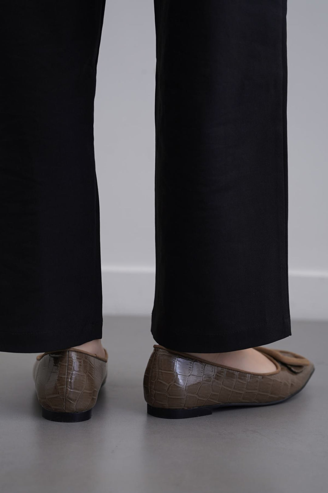 TAUPE SEINE BUCKLE PUMPS