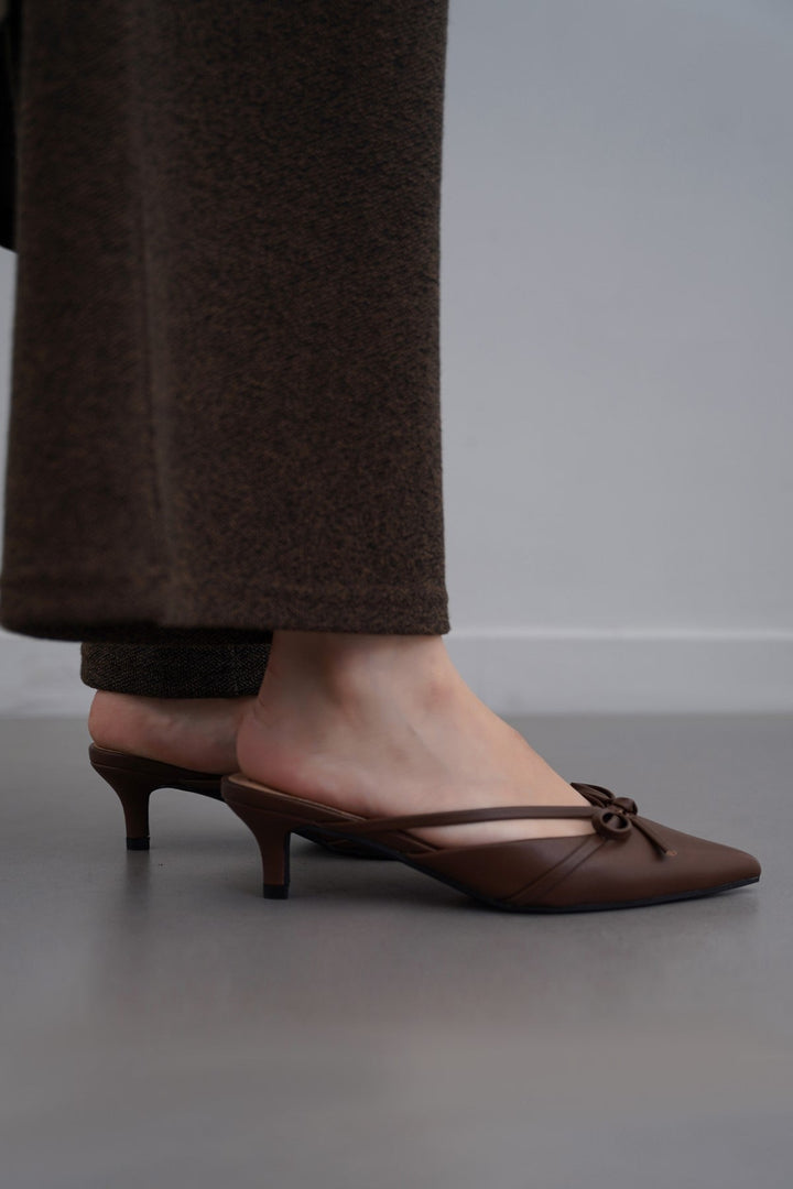 COFFEE MINI BOW HEELS