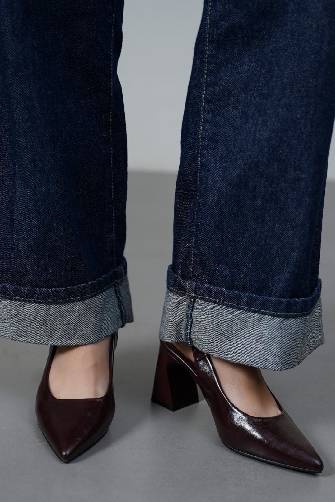 COFFEE LYRIC BLOCK HEELS