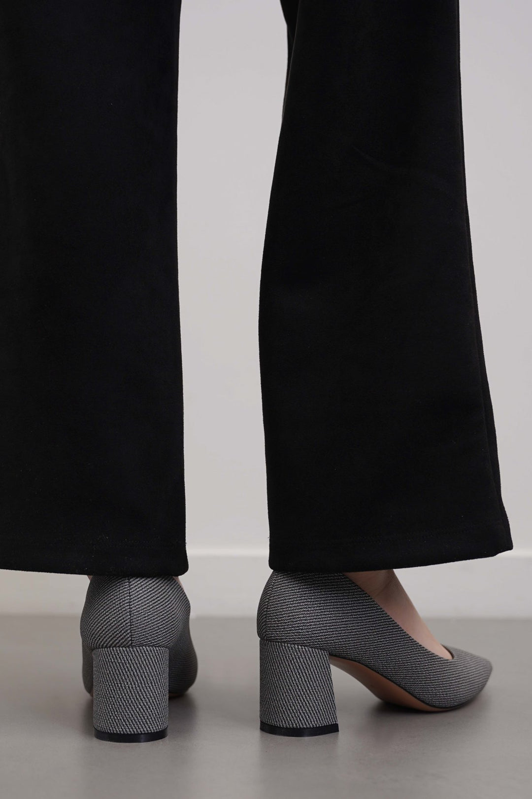 GREY BOARDROOM BLOCK HEELS