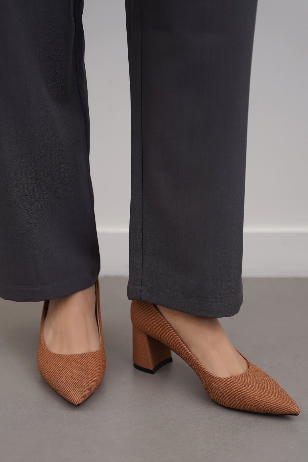 TAN BOARDROOM BLOCK HEELS