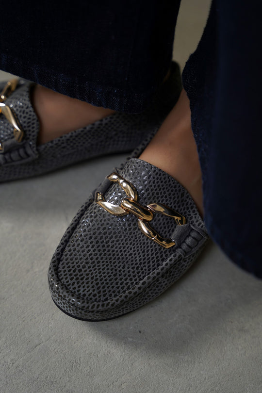 METAL LEATHER LOAFERS