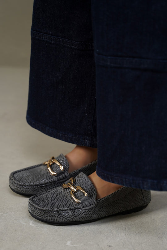 METAL LEATHER LOAFERS