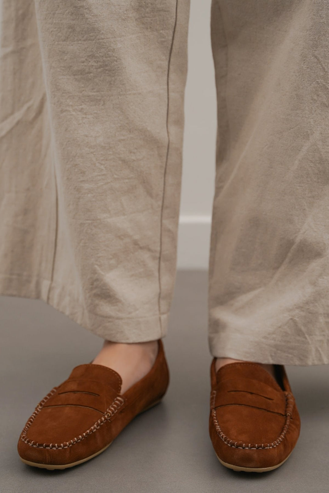 CARAMEL SUEDE LEATHER LOAFERS