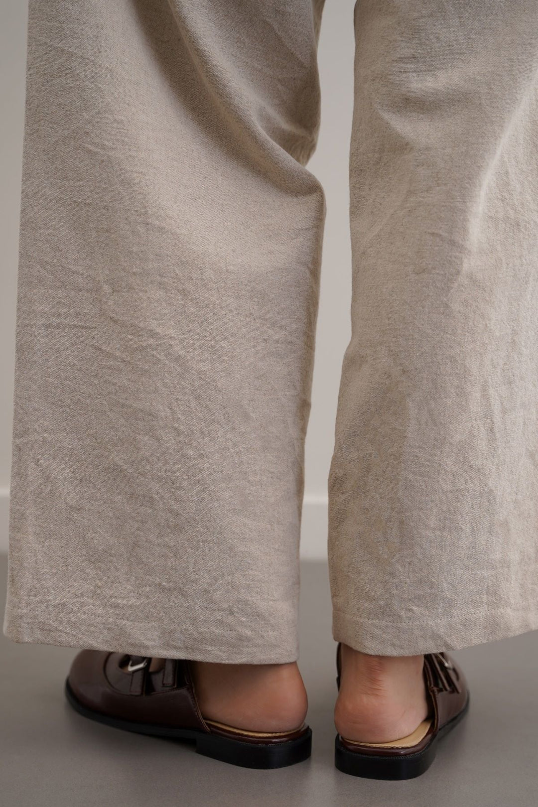 BURGUNDY BROGUE MULE CLOGS