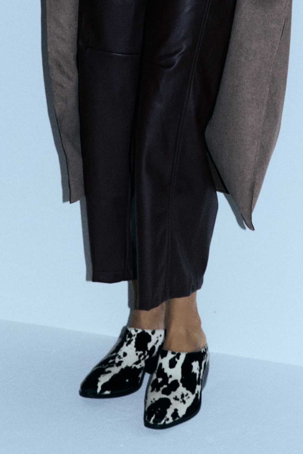 BLACK COW LEATHER BOOT MULES