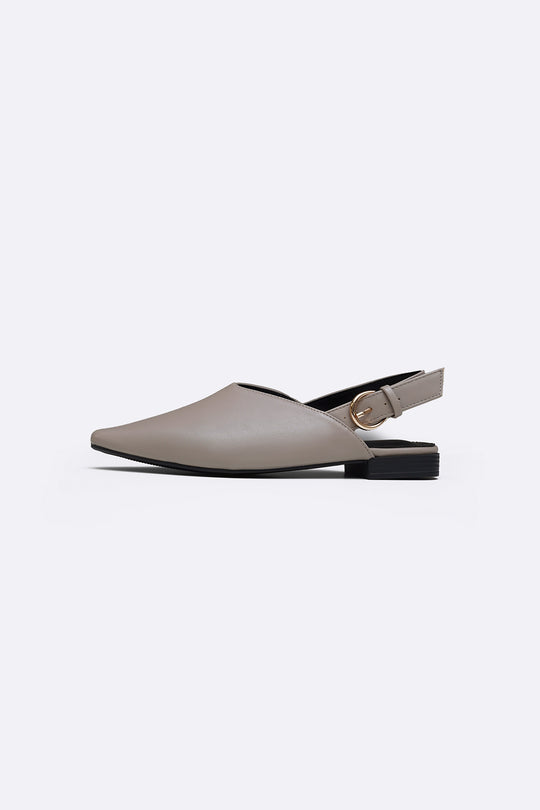 SLINGBACK PUMPS