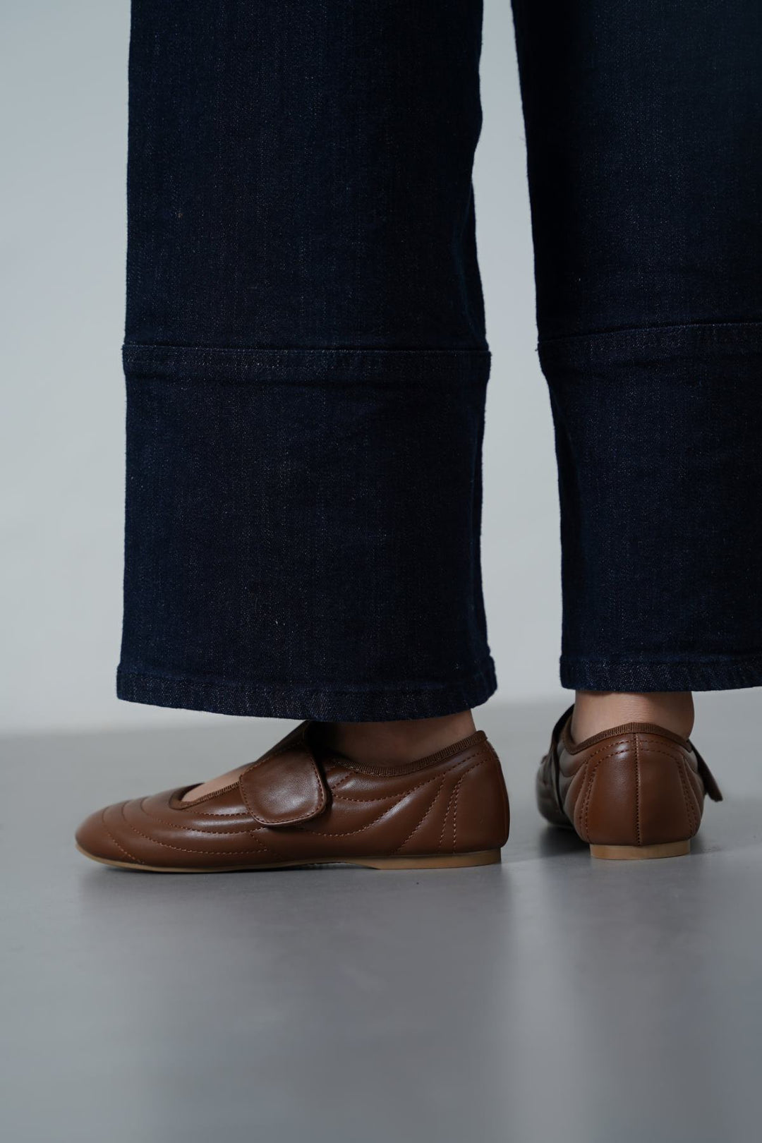 TAN TRAVEL SNEAKERINA