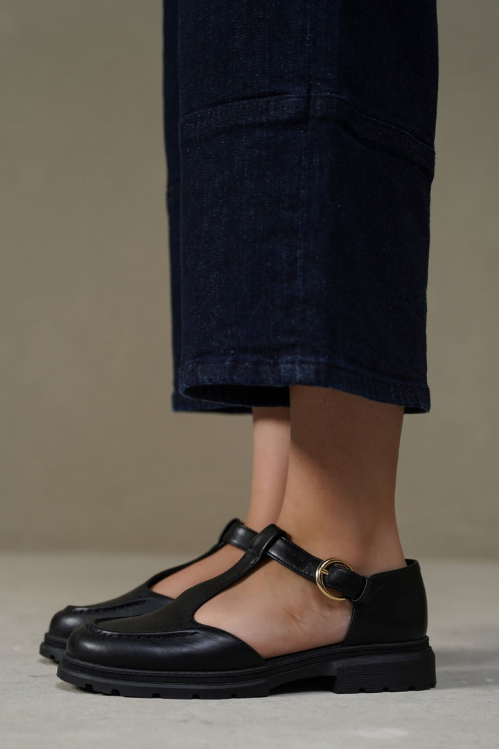 BLACK THE SCHOLAR SANDAL