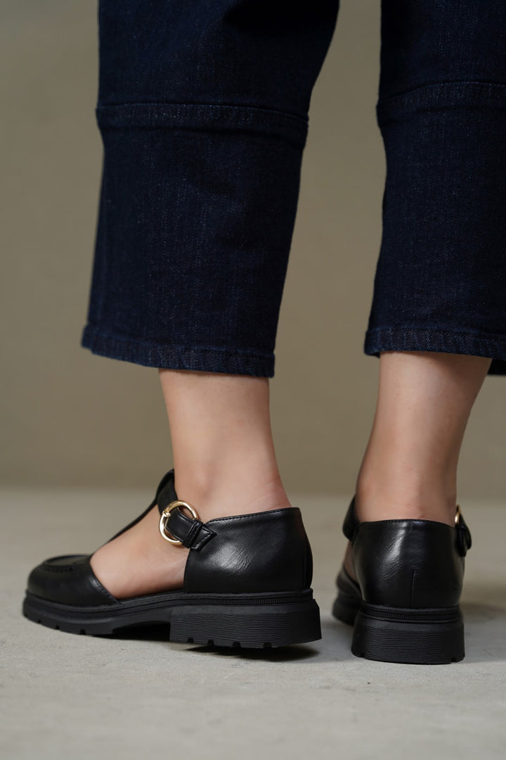 BLACK THE SCHOLAR SANDAL