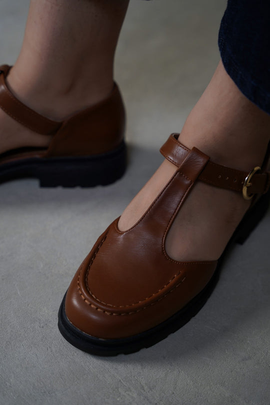 TAN THE SCHOLAR SANDAL
