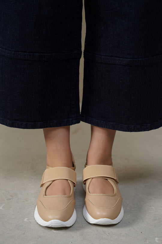 EASY PLATFORM SNEAKERS