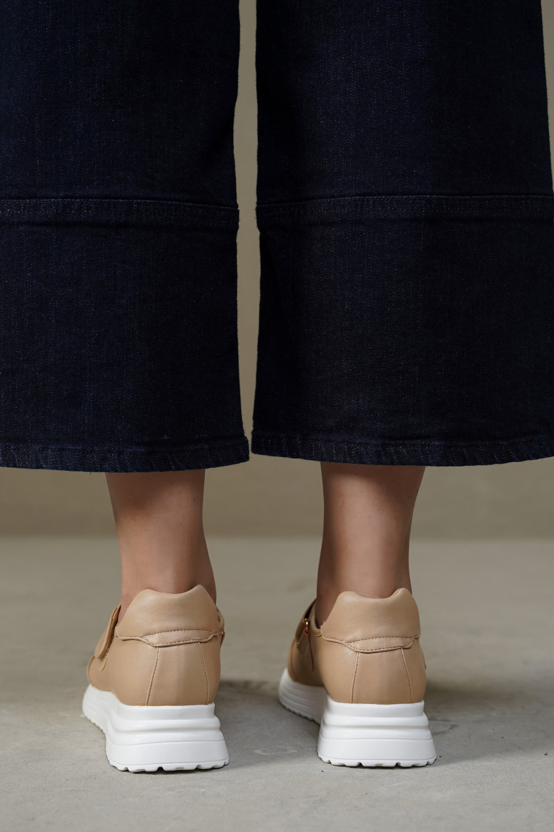 NUDE EASY PLATFORM SNEAKERS