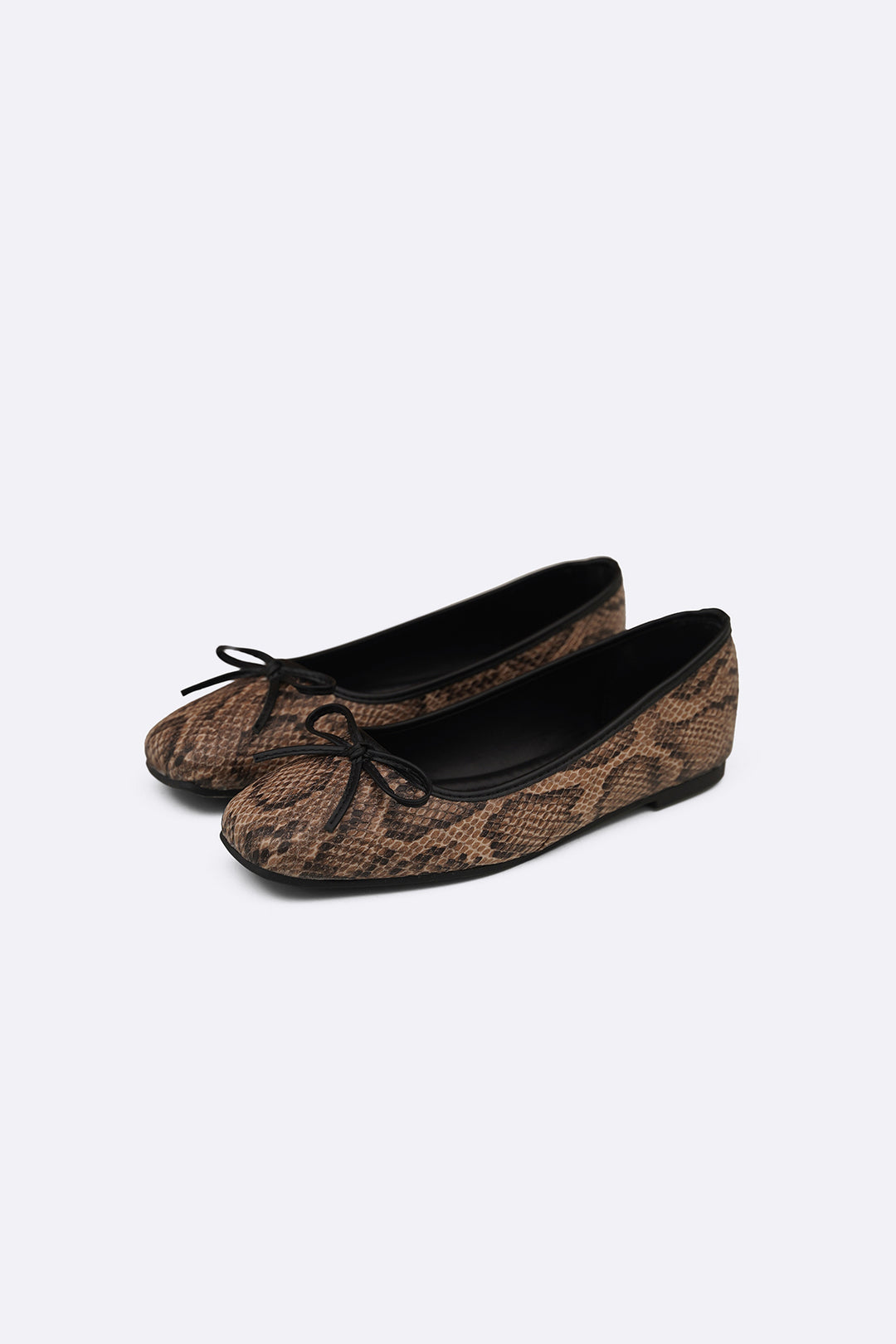 BEIGE VIPER BOW PUMPS