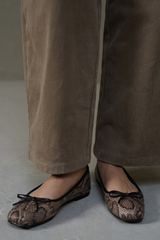 BEIGE VIPER BOW PUMPS
